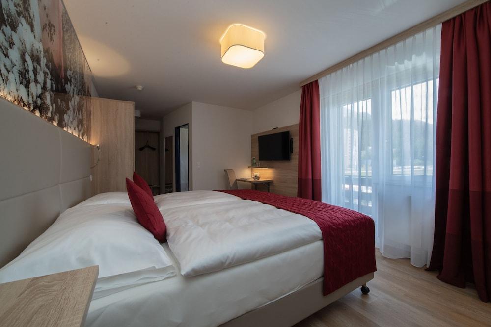 Hotel Sonne St. Moritz 3* Superior Exterior photo