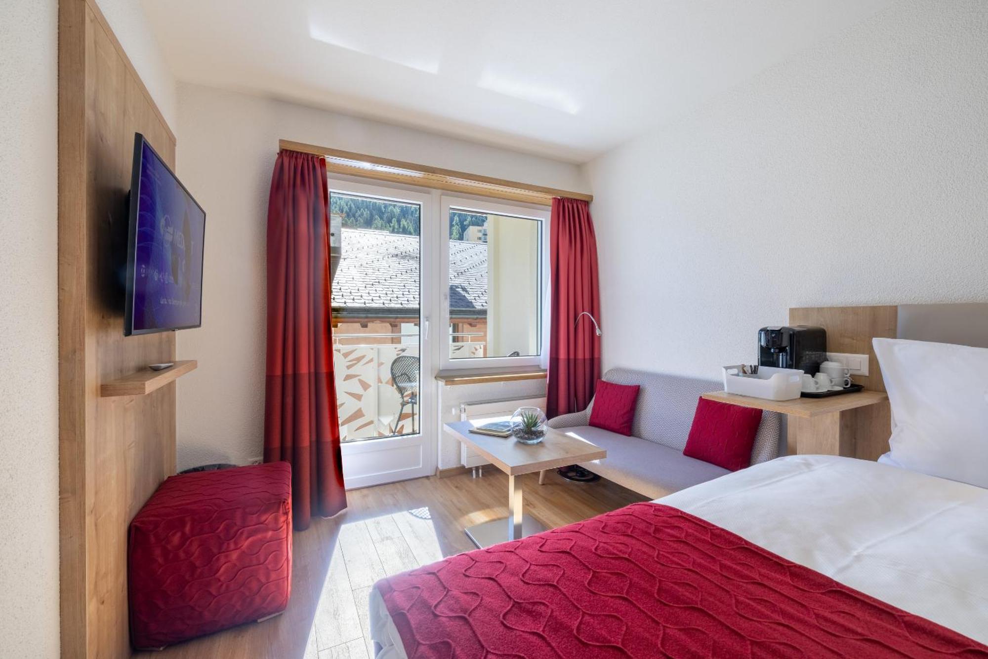 Hotel Sonne St. Moritz 3* Superior Exterior photo